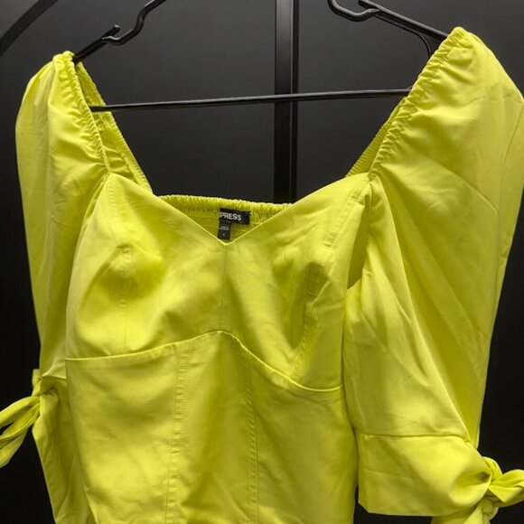 Express Puff Sleeve Corset Tie Sleeve Smocked Cropped Top - Picture 2 of 5